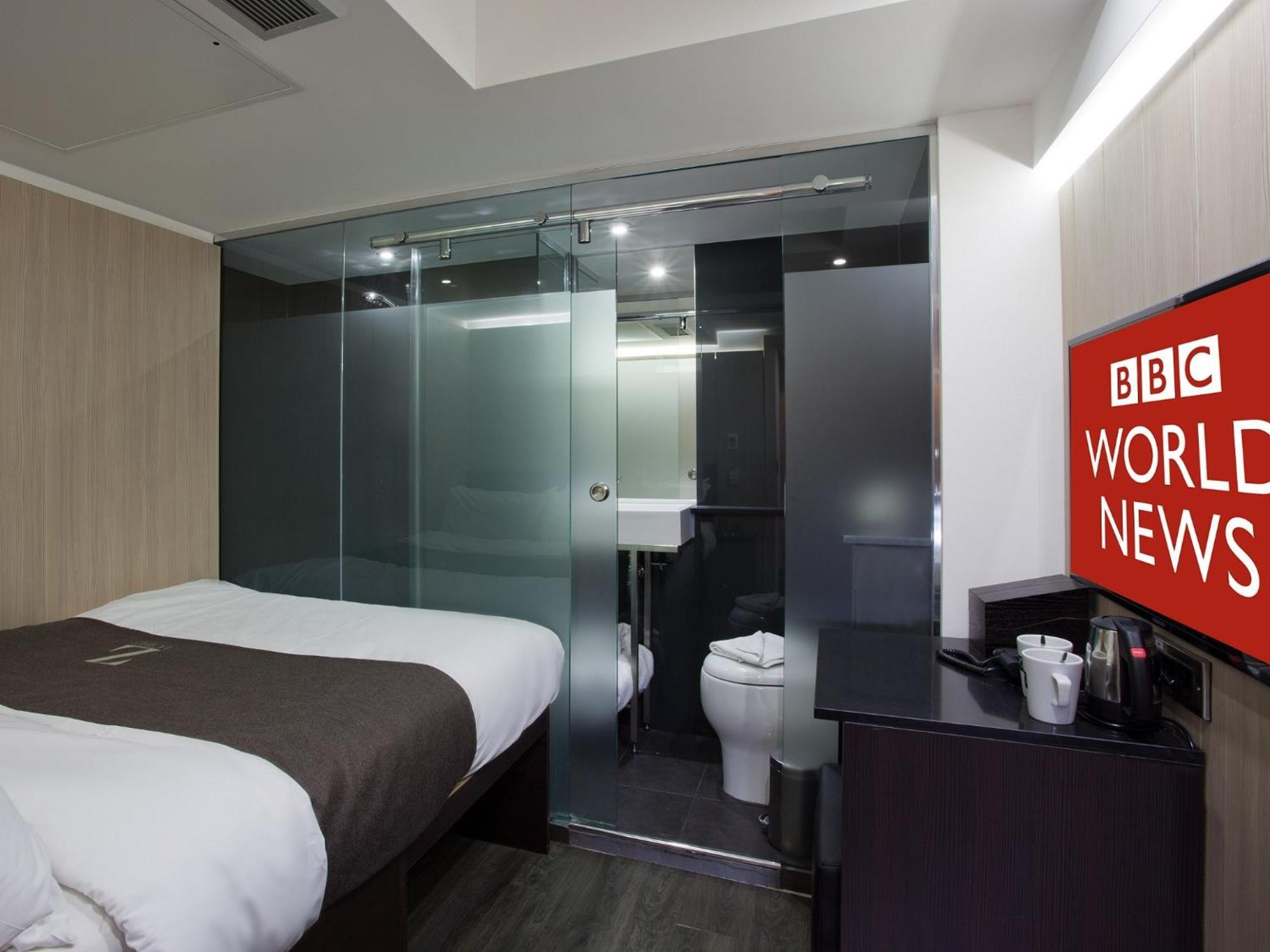 The Z Hotel Soho Лондон Екстериор снимка