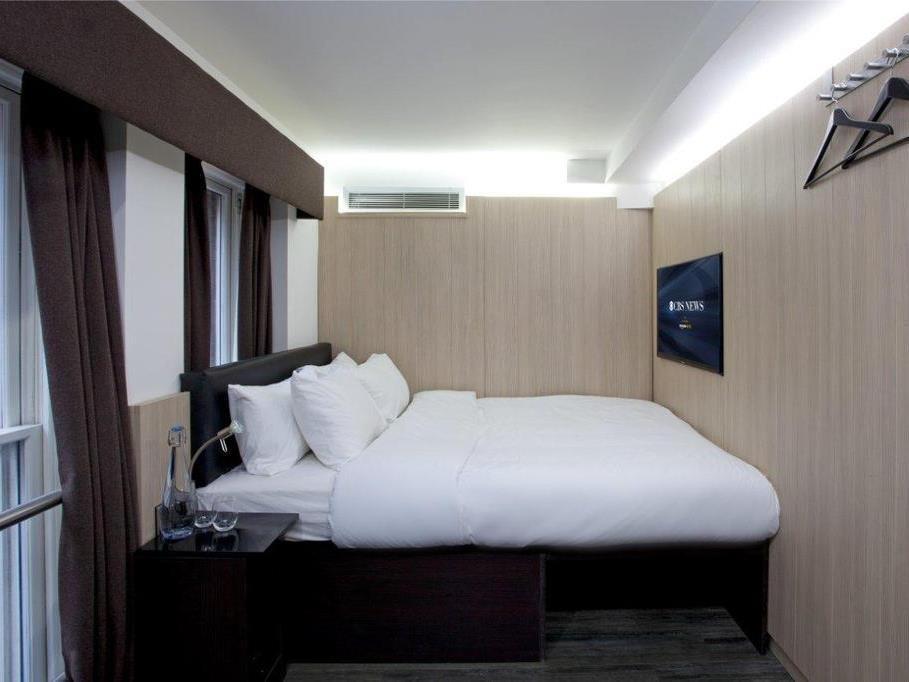 The Z Hotel Soho Лондон Екстериор снимка